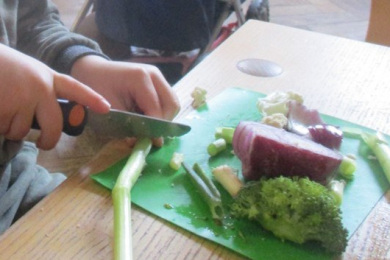 cutting-vegetables